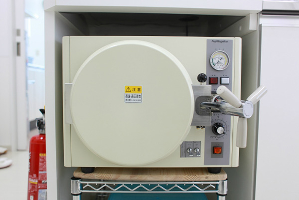 使用する器具はすべて滅菌されています